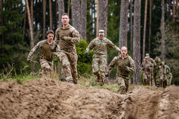 02_2nd_armored_brigade_combat_team_spur_ride__order_of_the_spur_supportourtroops.jpg