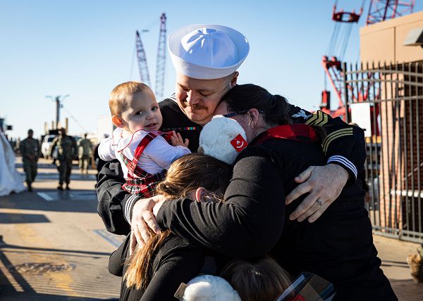 04_uss_washington_submarine_life_fast_attack_deployments_silent_service_support_our_troops.jpg