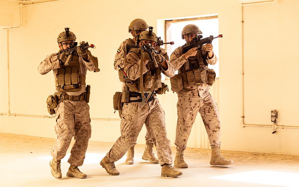 05_United_Arab_Emirates_Armed_Forces_US_Marines_UAE_Support_Our_Troops.jpg