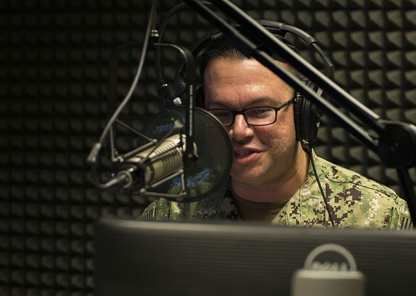 05_armed_forces_network_afn_25_days_of_christmas_holiday_entertainment_support_our_troops.jpg