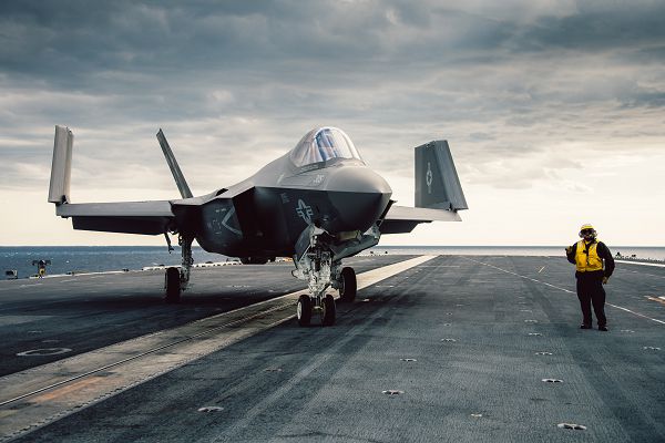 05_f_35c_lightning_ii_navy_carriers_stealth_uss_george_washington_joint_strike_fighter_program_support_our_troops.jpg