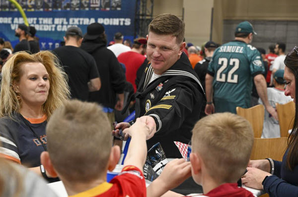 05_navy_recruiting_command_super_bowl_57_high_tech_navy_support_our_troops.jpg